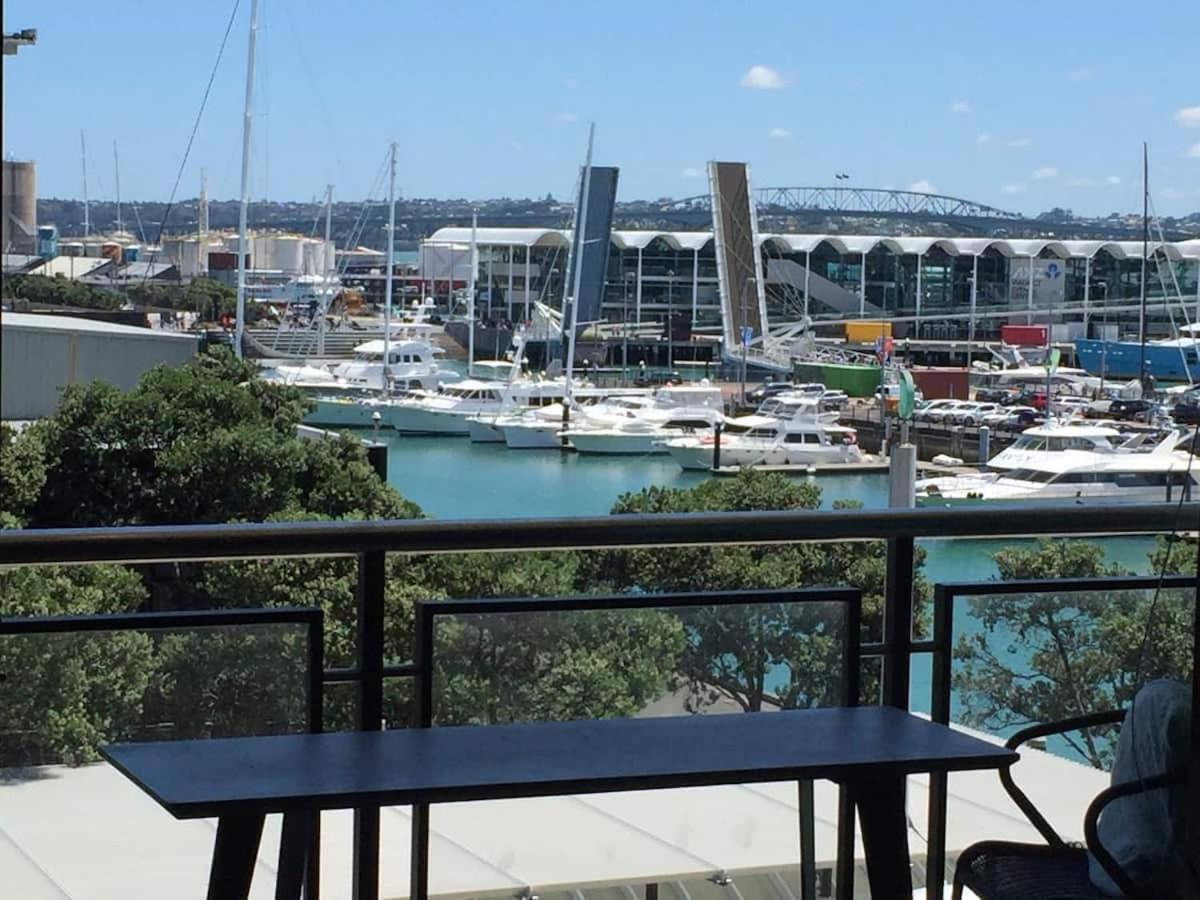 Appartamento Luxury Waterfront Nest Above Viaduct Harbour Auckland Esterno foto