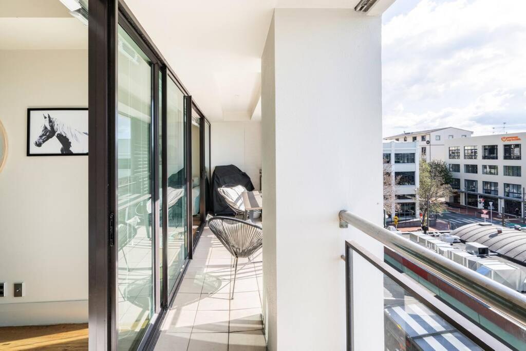 Appartamento Luxury Waterfront Nest Above Viaduct Harbour Auckland Esterno foto
