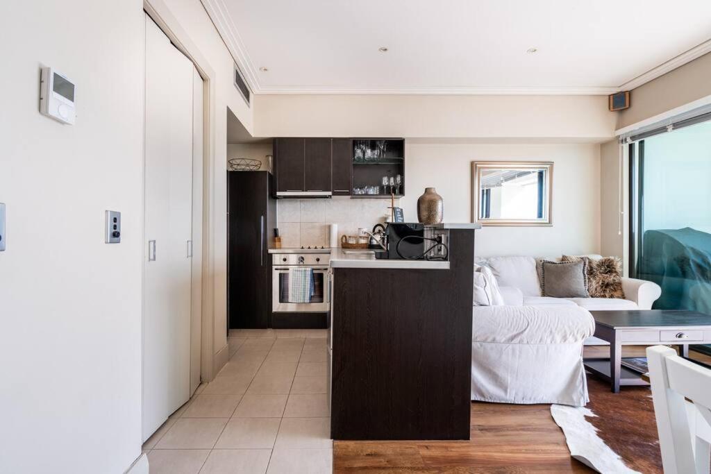 Appartamento Luxury Waterfront Nest Above Viaduct Harbour Auckland Esterno foto
