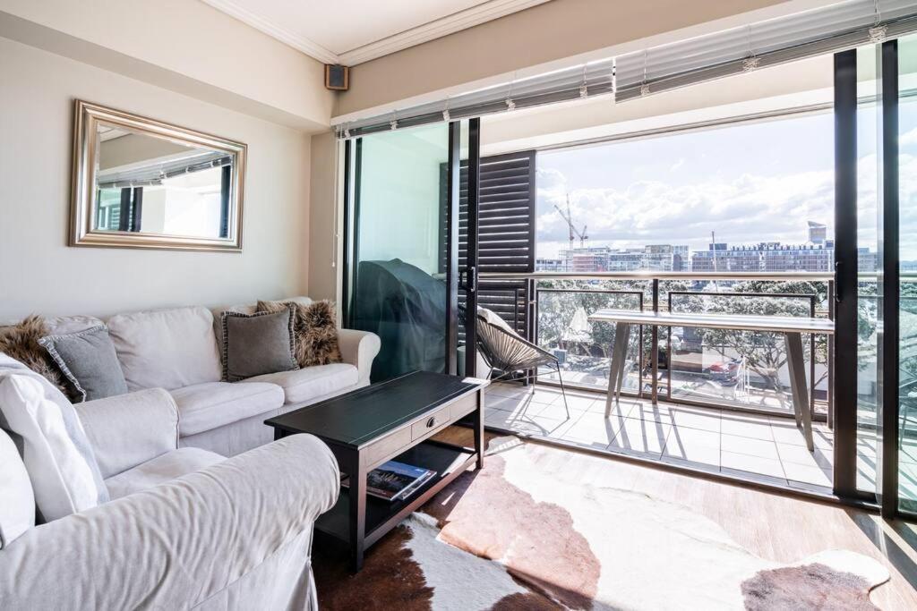 Appartamento Luxury Waterfront Nest Above Viaduct Harbour Auckland Esterno foto