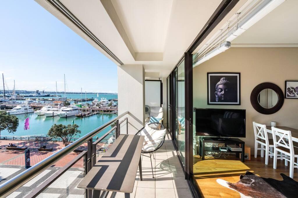 Appartamento Luxury Waterfront Nest Above Viaduct Harbour Auckland Esterno foto